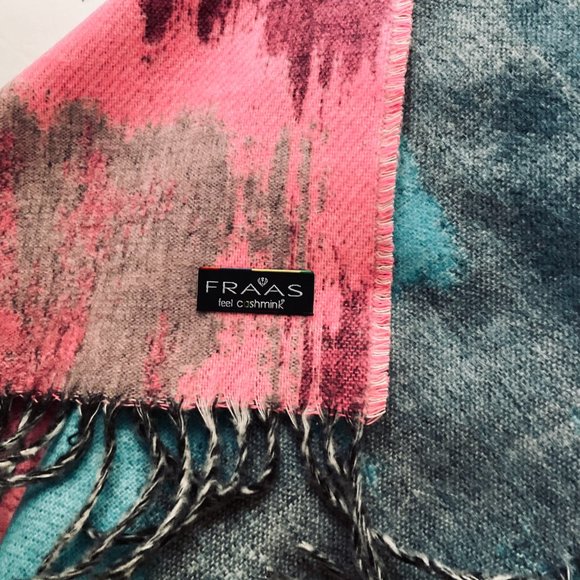 FRAAS Women's Reversible Fringed Cashmink Scarf/Wrap NWOT - Picture 3 of 8